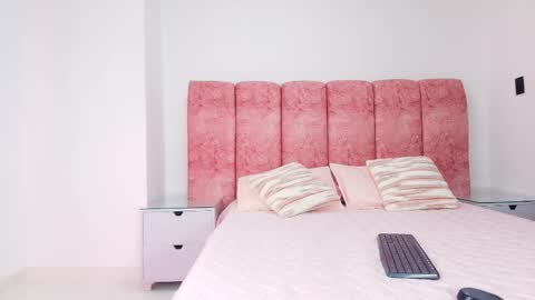 Kendall online show from 12/17/25, 12:11