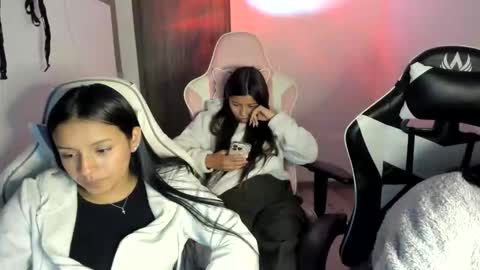 khloe sweet online show from 11/19/25, 11:27