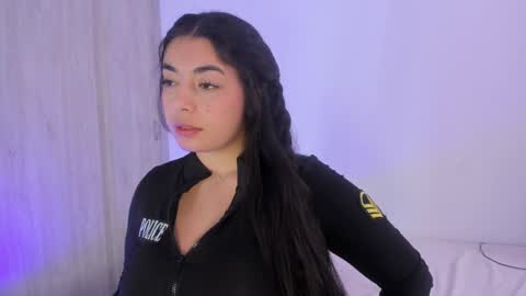 _kimtorres_1 online show from 05/10/26, 04:12