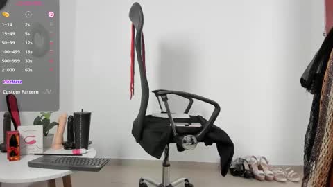 Ashley online show from 11/25/25, 07:03