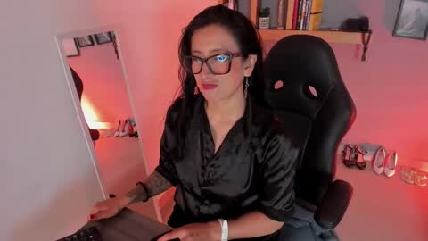 Kiraaaa 0 online show from 02/19/26, 02:24