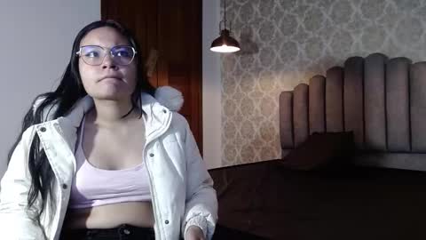 Snapshot of _kita chatting on 09/17/25, 12:18 Jalina online show from 09/17/25, 12:18