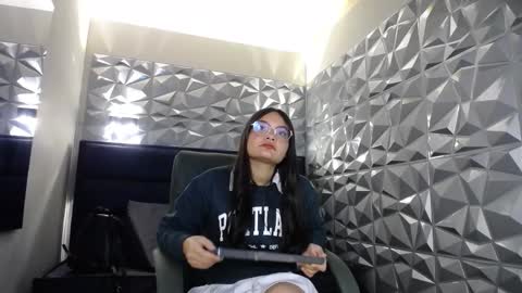 Snapshot of _kita chatting on 11/19/25, 11:32 Jalina online show from 11/19/25, 11:32