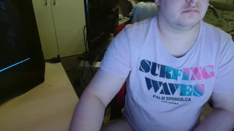 Snapshot of _kitsu_ chatting on 03/06/26, 06:04 _kitsu_ online show from 03/06/26, 06:04