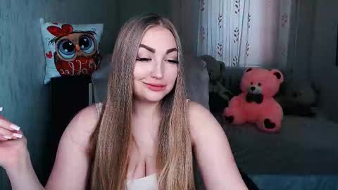 Snapshot of _kittyboo chatting on 02/27/26, 07:52 Aleksa online show from 02/27/26, 07:52