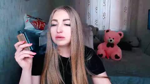 Snapshot of _kittyboo chatting on 03/06/26, 07:27 Aleksa online show from 03/06/26, 07:27