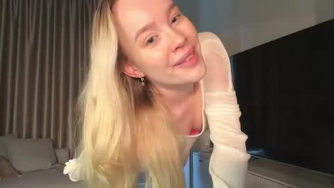 Snapshot of _kkkhaleesi_ chatting on 07/21/26, 03:36 DENI online show from 07/21/26, 03:36