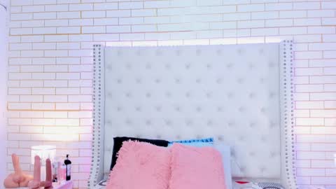 Snapshot of _krystal_cambell chatting on 02/17/26, 08:04 _krystal_cambell online show from 02/17/26, 08:04