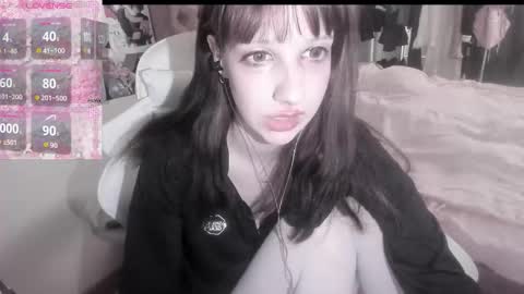  kuro  online show from 02/24/26, 07:39