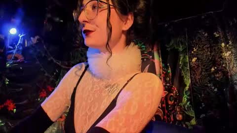 Lady Luna online show from 12/03/25, 11:36