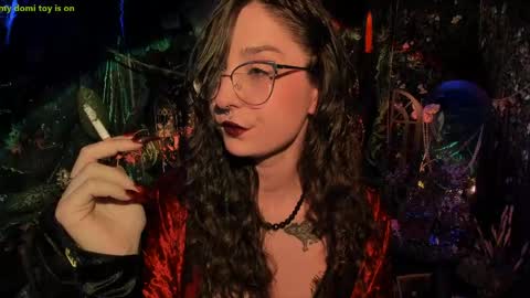 Lady Luna online show from 05/18/26, 11:21