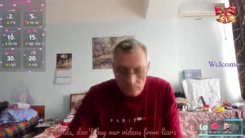 Lory online show from 10/21/25, 09:54