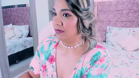 NAILHA SAJANI  online show from 02/14/25, 05:03