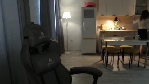 _lalune_ online show from 03/11/26, 12:22