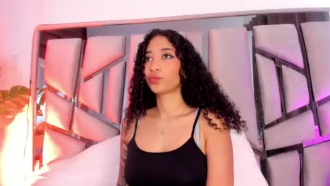 Lanna  online show from 05/05/26, 02:36