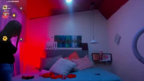 Snapshot of _lara1 chatting on 10/25/25, 06:57 paulina online show from 10/25/25, 06:57