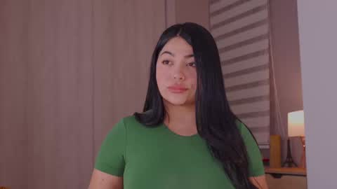 Alejandra suescun online show from 02/05/25, 02:51