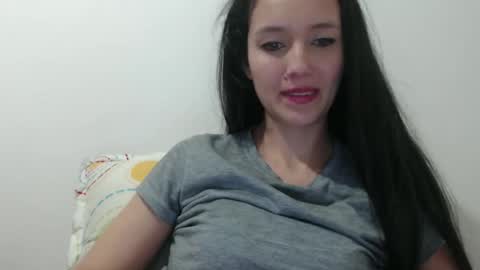 Snapshot of _laureneyes chatting on 12/11/24, 05:53 Lauren 3 online show from 12/11/24, 05:53