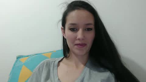 Snapshot of _laureneyes chatting on 12/27/24, 05:52 Lauren 3 online show from 12/27/24, 05:52