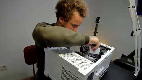 Layne online show from 12/20/25, 10:55