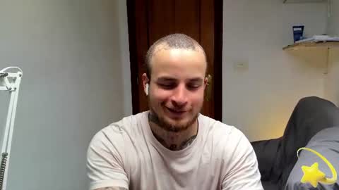 Layne online show from 07/28/26, 08:43