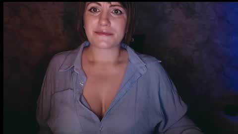 Letty online show from 09/24/25, 12:47