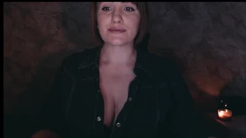 Letty online show from 11/16/25, 10:26