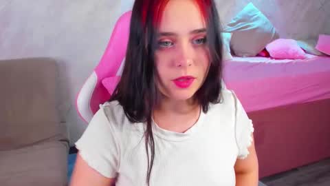 Im Alis 3 online show from 11/18/25, 08:41