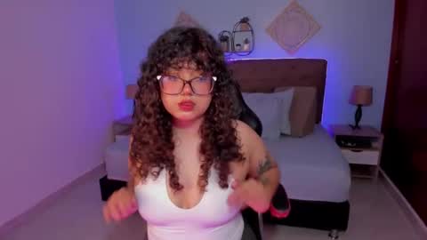 Liily online show from 11/29/25, 08:12