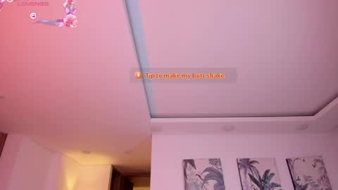 Lina. online show from 04/30/26, 02:18
