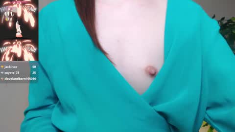 Snapshot of _little_misss chatting on 01/19/25, 11:01 Mila online show from 01/19/25, 11:01