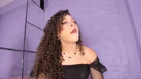 Anna online show from 10/11/25, 01:42