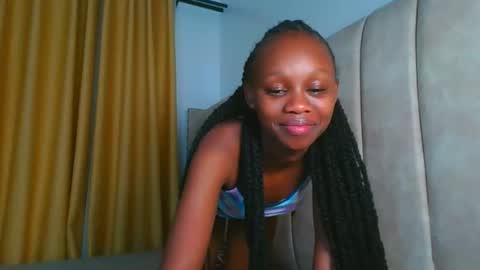 Littlevenus online show from 10/09/25, 02:20