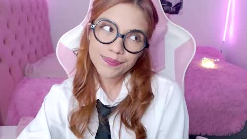 Sofia 3 online show from 10/10/25, 08:41