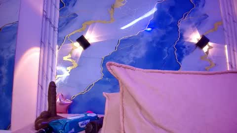 Lorrayne online show from 11/13/25, 12:15