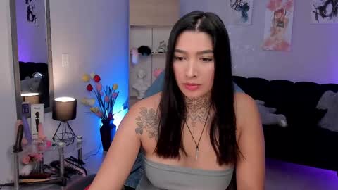  Laura  Independent Model  online show from 02/12/25, 11:51