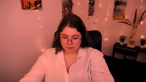 Snapshot of _lovely_mary chatting on 09/12/25, 08:14 Mary online show from 09/12/25, 08:14