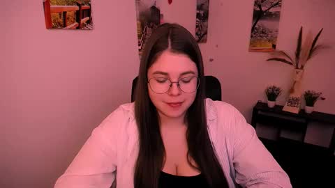 Snapshot of _lovely_mary chatting on 09/18/25, 07:21 Mary online show from 09/18/25, 07:21