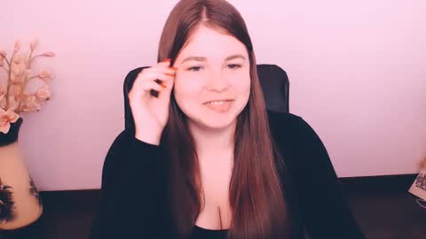 Snapshot of _lovely_mary chatting on 09/26/25, 01:59 Mary online show from 09/26/25, 01:59