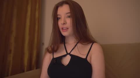 Snapshot of _lovelyen chatting on 09/15/25, 01:05 Alice online show from 09/15/25, 01:05