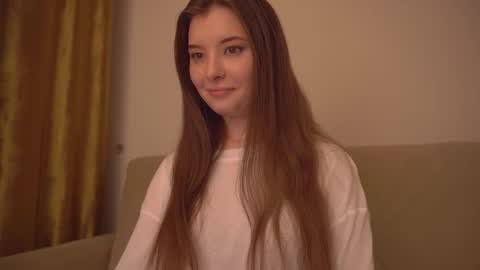 Snapshot of _lovelyen chatting on 09/18/25, 01:40 Alice online show from 09/18/25, 01:40