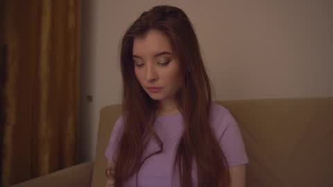 Snapshot of _lovelyen chatting on 10/31/25, 03:07 Alice online show from 10/31/25, 03:07