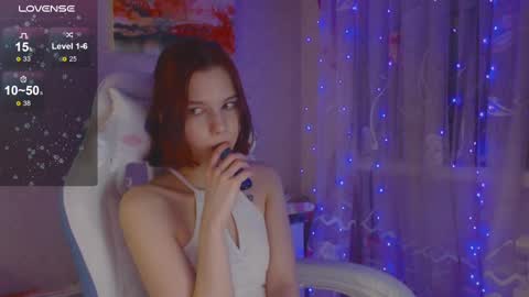 Snapshot of _lovelylu_ chatting on 03/06/25, 07:21 Lu online show from 03/06/25, 07:21