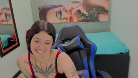 Lucia online show from 02/14/26, 07:10