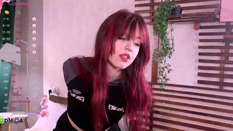 _lucystars online show from 11/17/25, 02:23