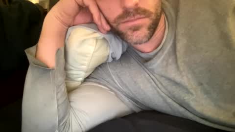 Snapshot of _lululeo_ chatting on 01/28/25, 04:08 _lululeo_ online show from 01/28/25, 04:08