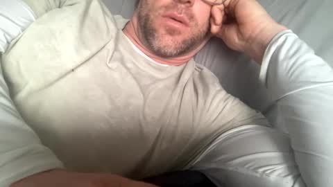 Snapshot of _lululeo_ chatting on 04/11/26, 02:27 _lululeo_ online show from 04/11/26, 02:27