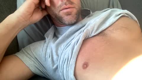 Snapshot of _lululeo_ chatting on 06/17/26, 01:30 _lululeo_ online show from 06/17/26, 01:30