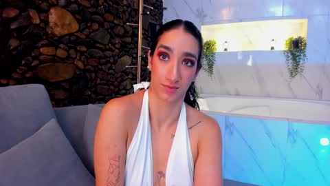  Luna  online show from 02/04/25, 03:15