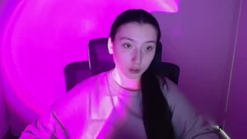 Snapshot of _luna_moon__ chatting on 09/12/25, 11:32 Luna online show from 09/12/25, 11:32